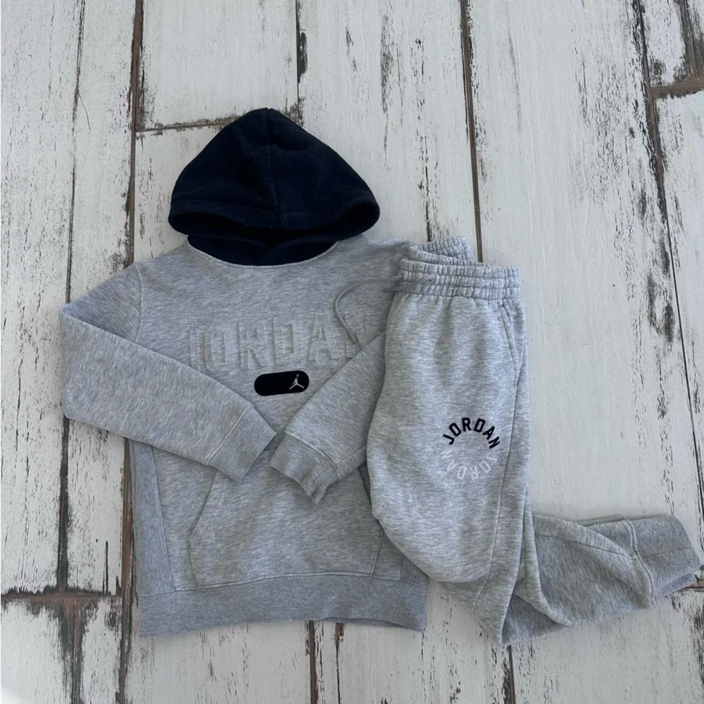 Jordan hoodie and pants set